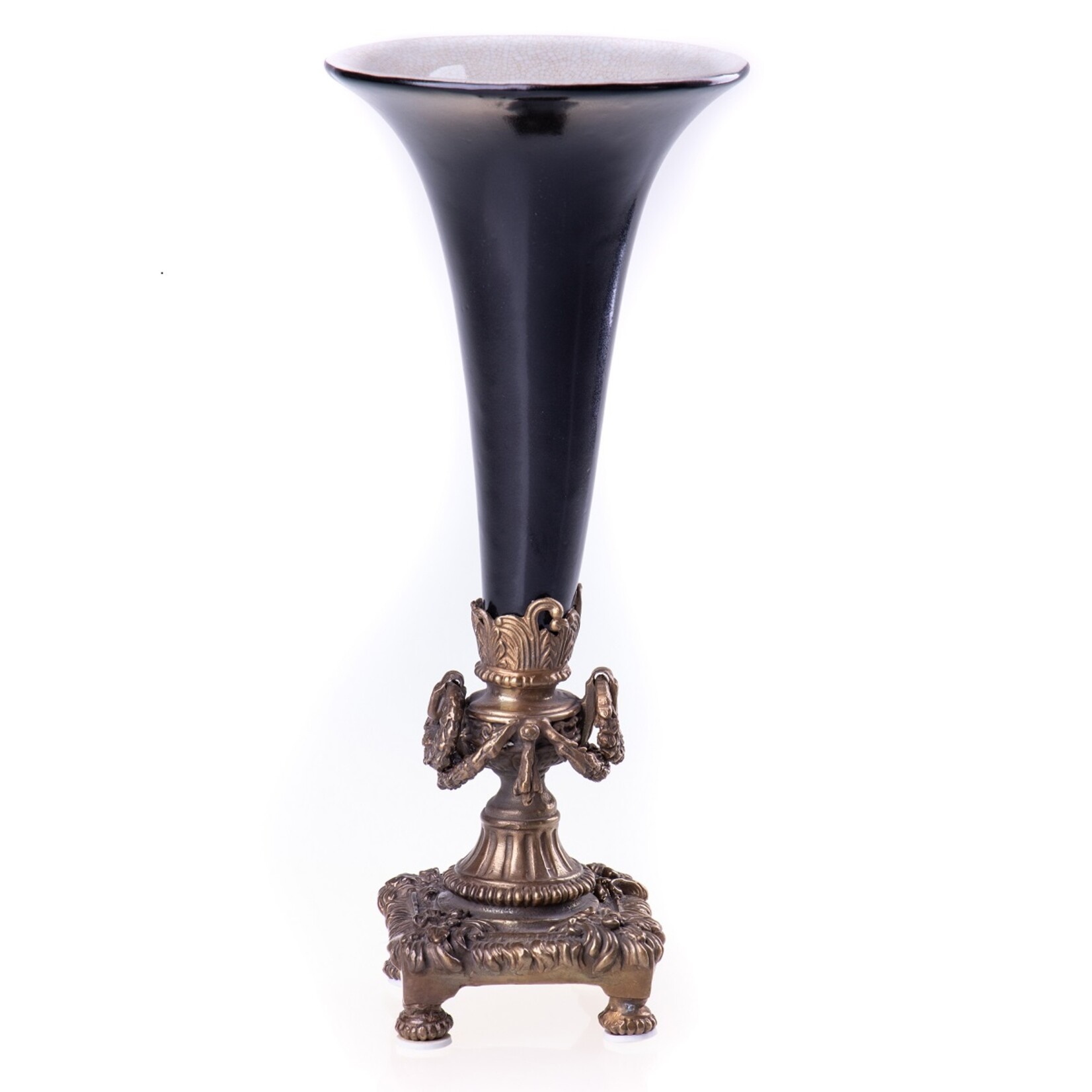 Decotrends  Porcelain with bronze vase / candlestick