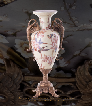 Decotrends  Bronze porcelain vase with swans