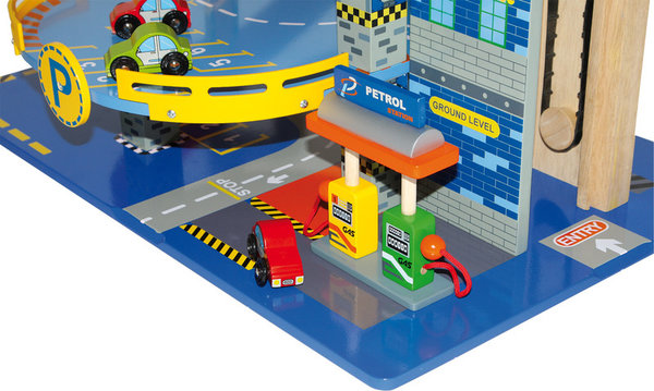 Small Foot Parkeergarage "Metropolitan" Small Foot Parkeergarage "Metropolitan"