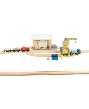 Small Foot Goederenstation met toebehoren | houten spoorwegen | 100% FSC Small Foot Goederenstation met toebehoren | houten spoorwegen | 100% FSC