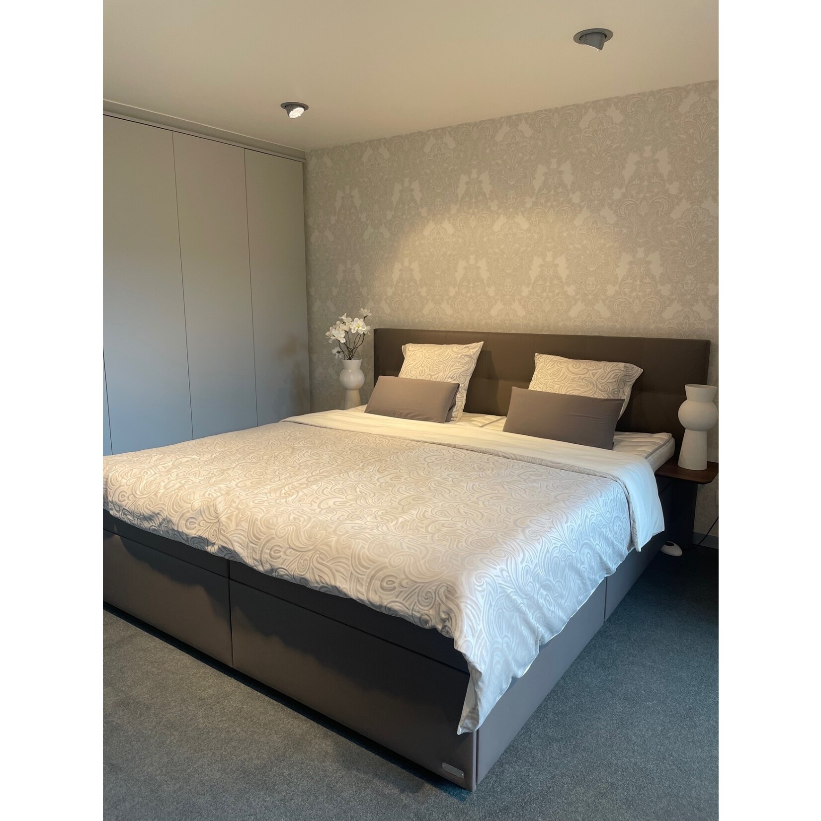 WaCore Waterbed Kent met bergruimte, hoofdpaneel, nachttafels 200 cmx 220 cm