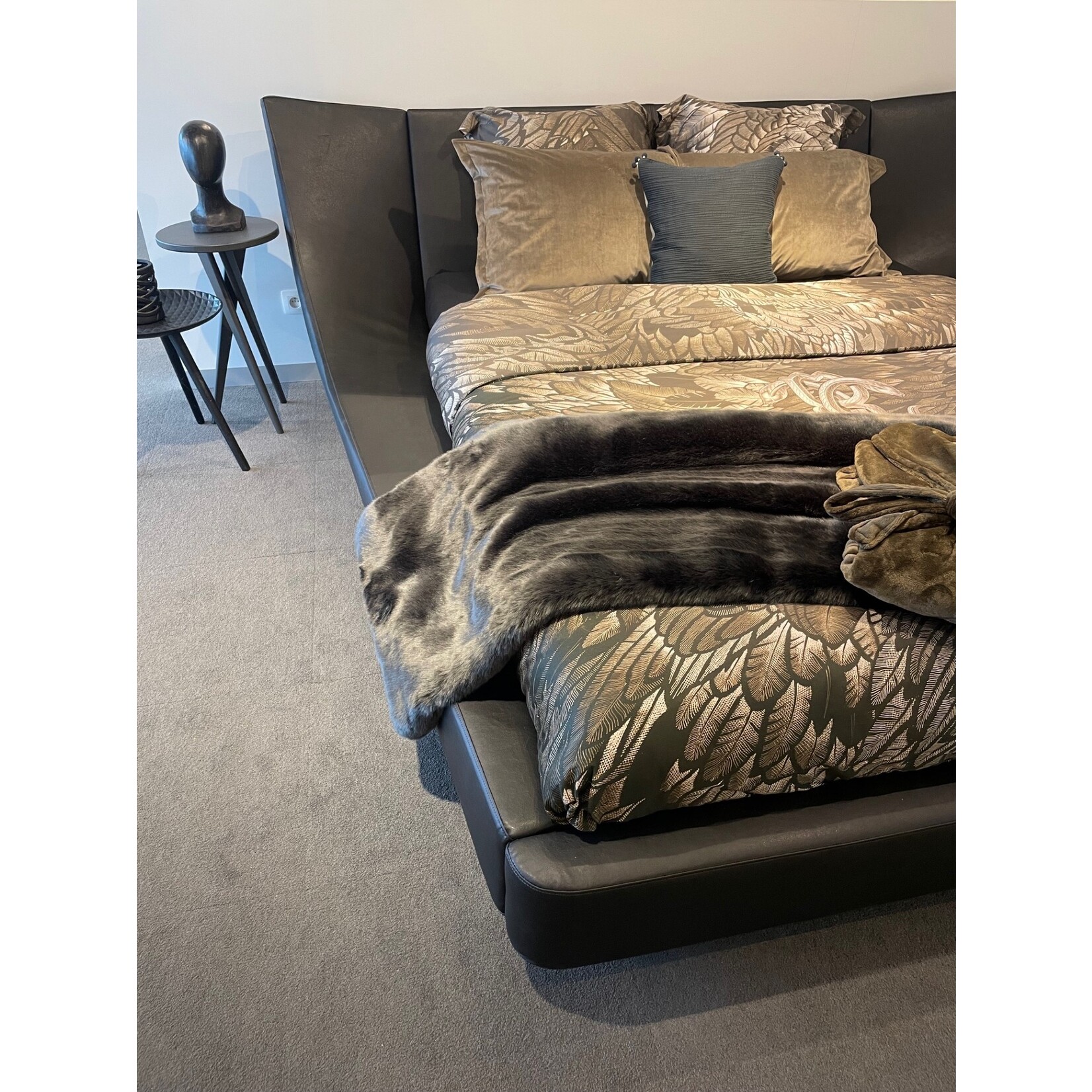 Ruf betten Bedkader Ruf Design kunstleder met lattenbodem en 2 matrassen 80cm x 200cm
