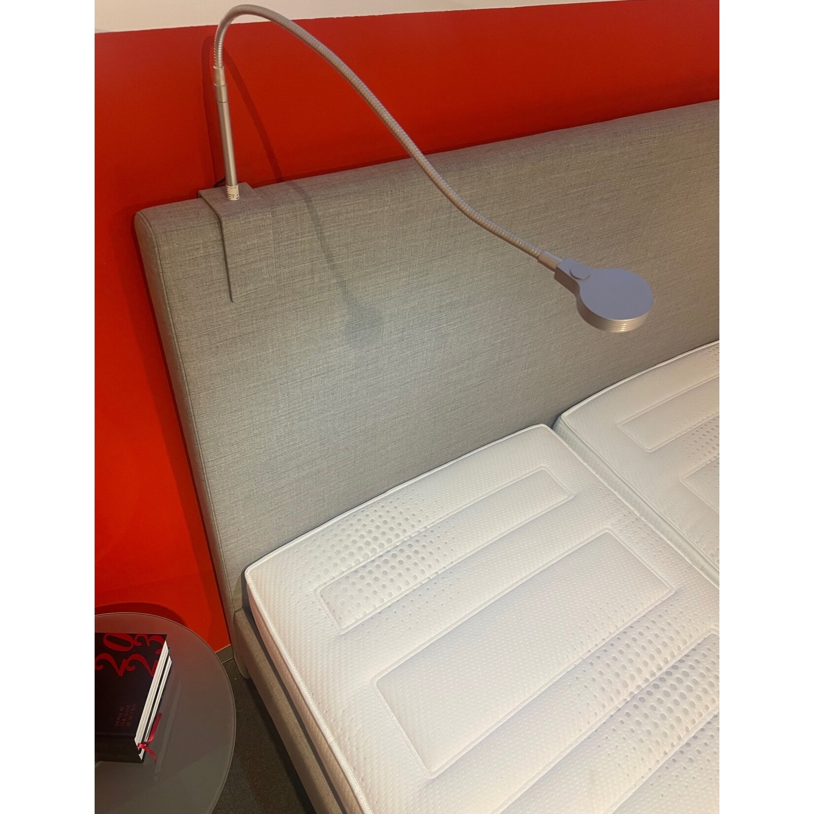 Swissflex Swissflex Bedkader Silhouette met uni 15 bodems 180cm x 200cm (zonder matrassen)
