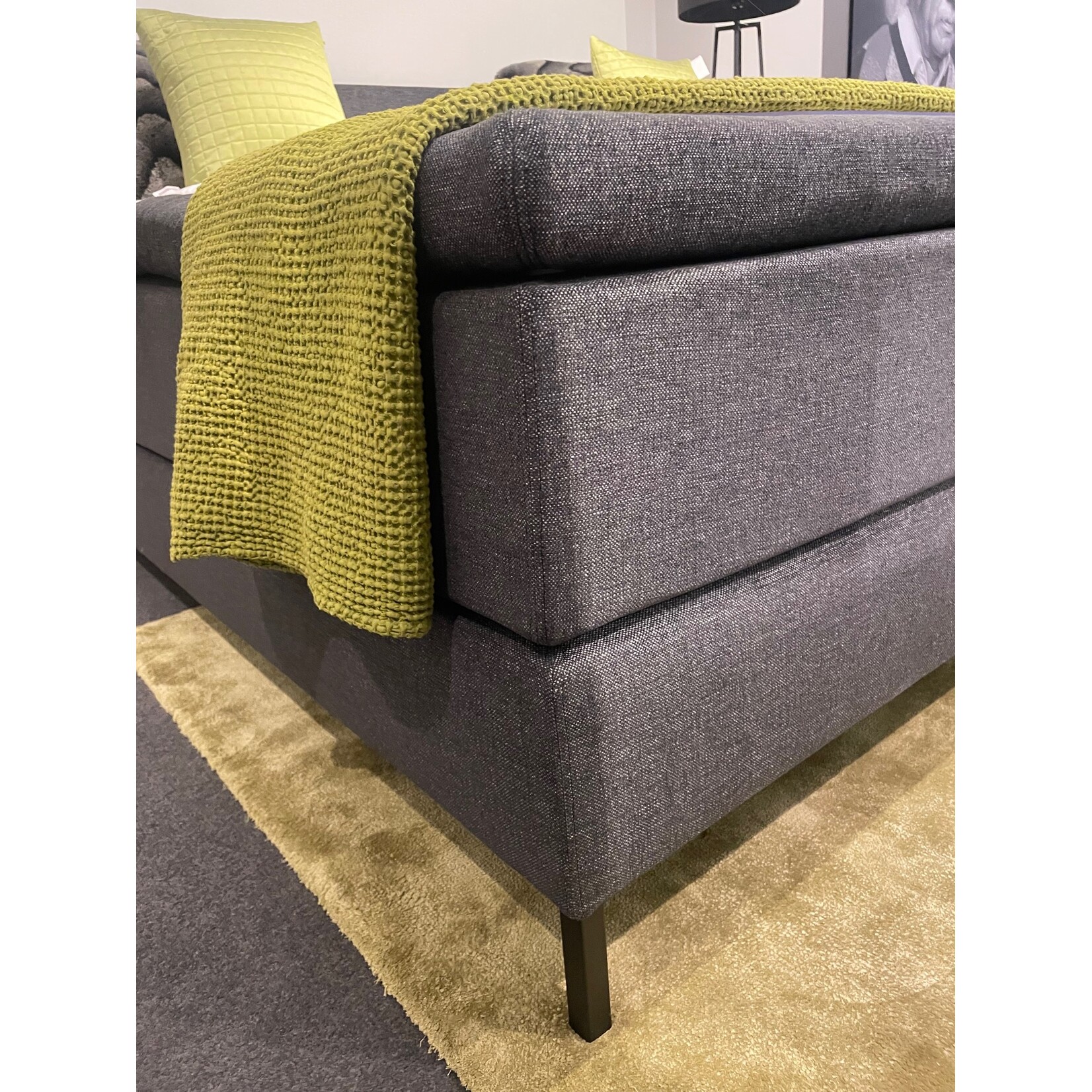 EQUilli EQUilli Royal Boxspring incl. hoofdbord en matrassen 200cm x 200cm