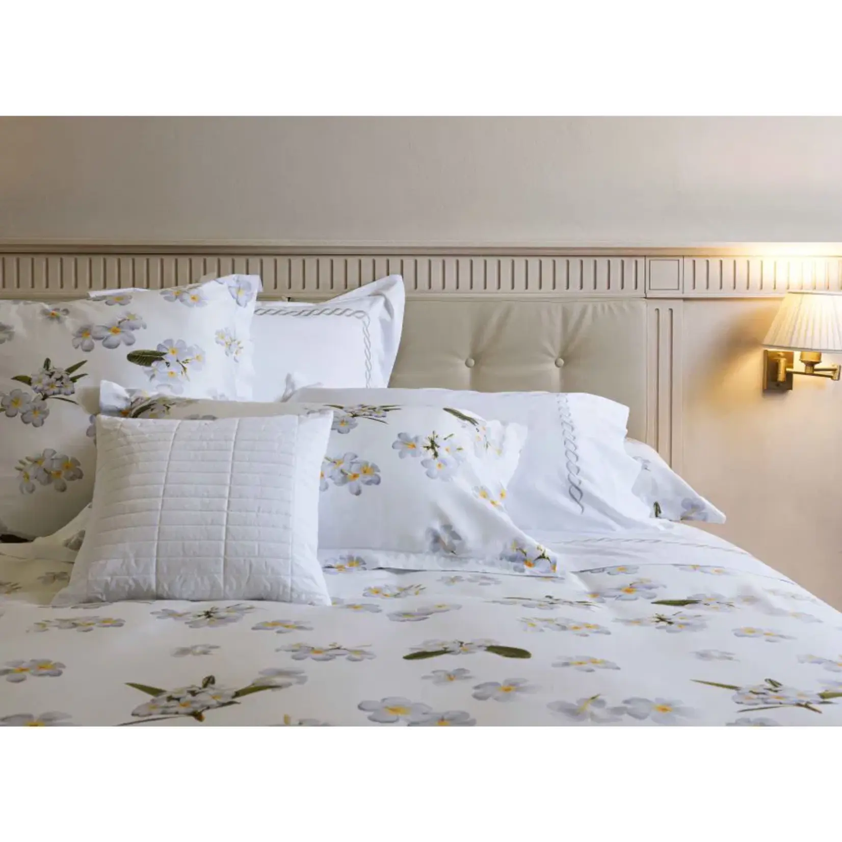 Signoria Dekbedovertrek Signoria Frangipani White
