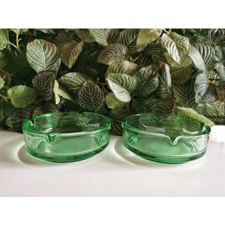 Jean Products Set van 2 groene glazen stevige asbakken met hoge rand