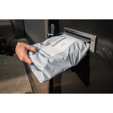 Merkloos 100x Verzendzakken voor kleding / verzendenveloppen / coex zakken / webshop zakken / 320 x 420 mm - 60 micron dik - wit (M)
