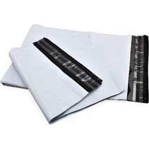 100 stuks - Verzendzakken (M) 320 x 420 mm – 50 micron (kleding webshop)