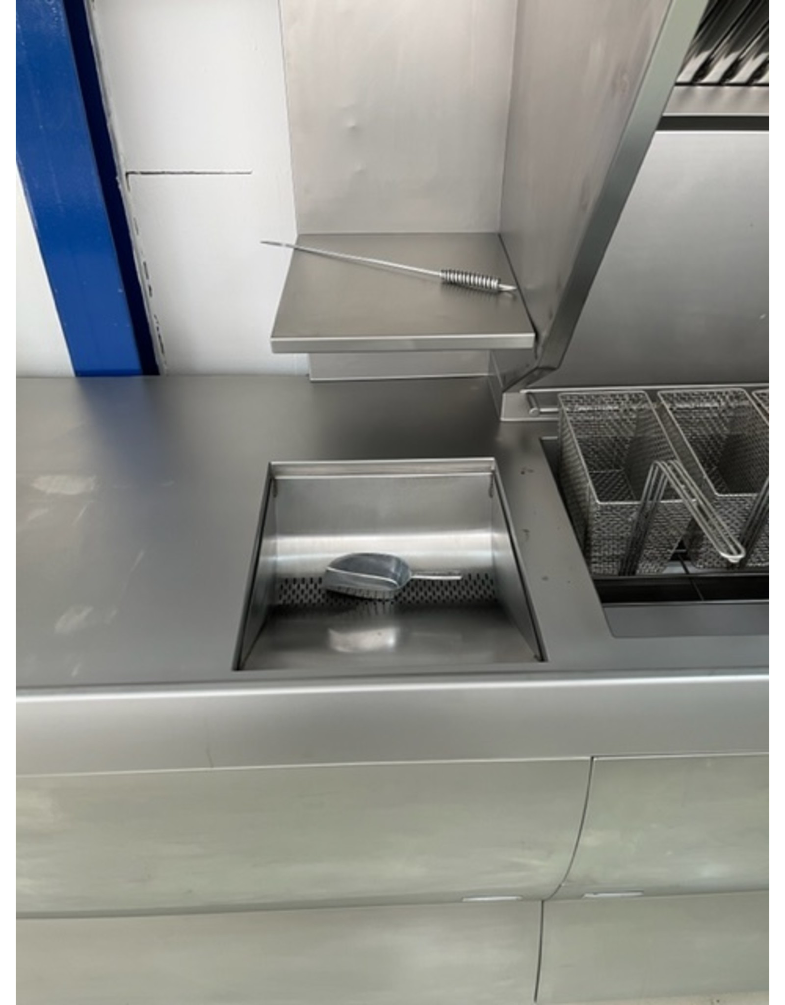 De Kuiper De Kuiper Loranda gereviseerde  HR Bakwand Friteuse Transfer -540cm - 121 kW op Aardgas 