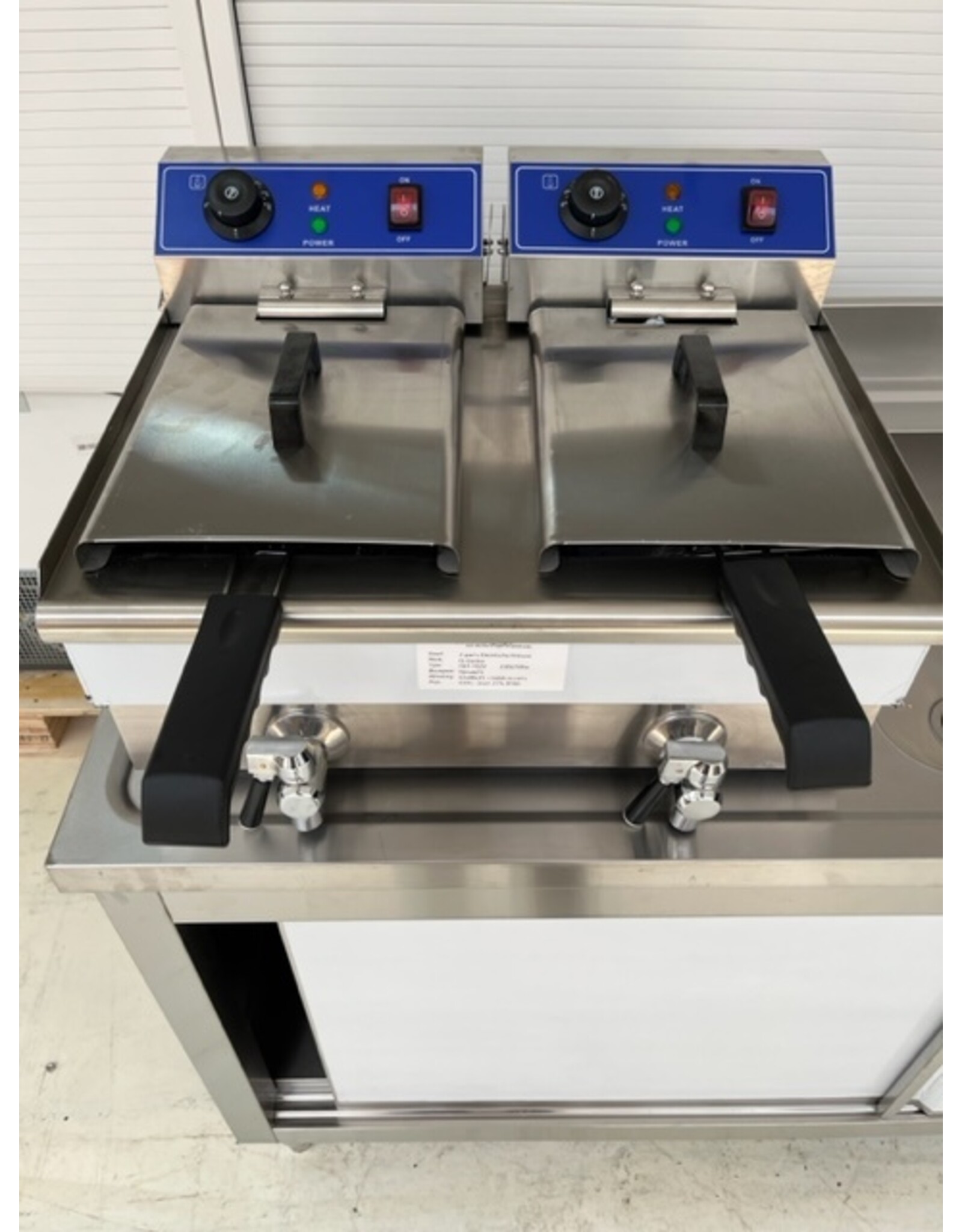 Q-Gastro Q-Gastro 2 Pfannen Elektrofritteuse 2x 10L 230V (Neu)