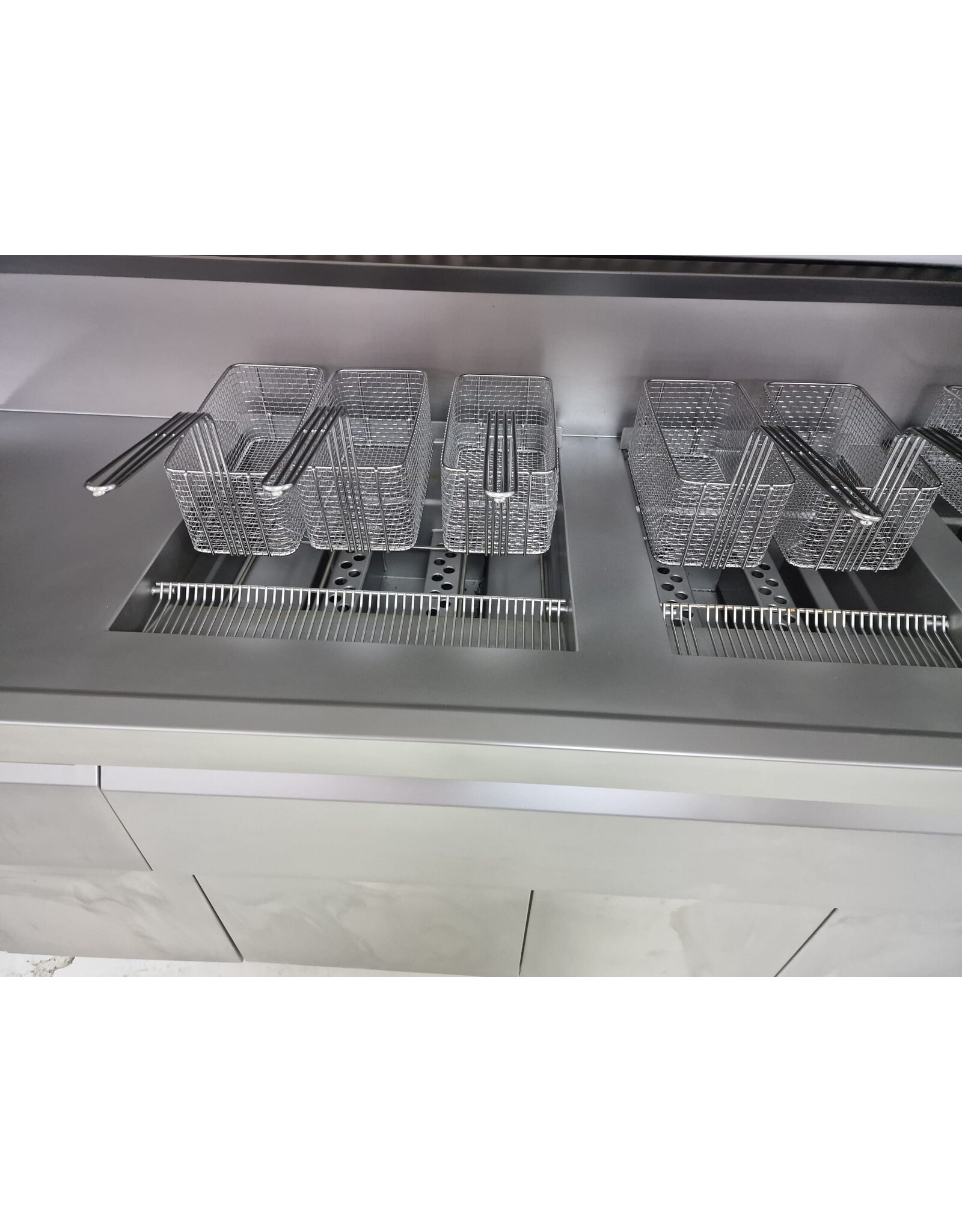 Kiremko Kiremko HR Gereviseerde Bakwand Friteuse  - 105 KW 3 pans op aardgas