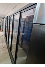 Combisteel Glasdeur Koelkast Zwart | 2025L 4 deurs - 4 mnd gebruikt