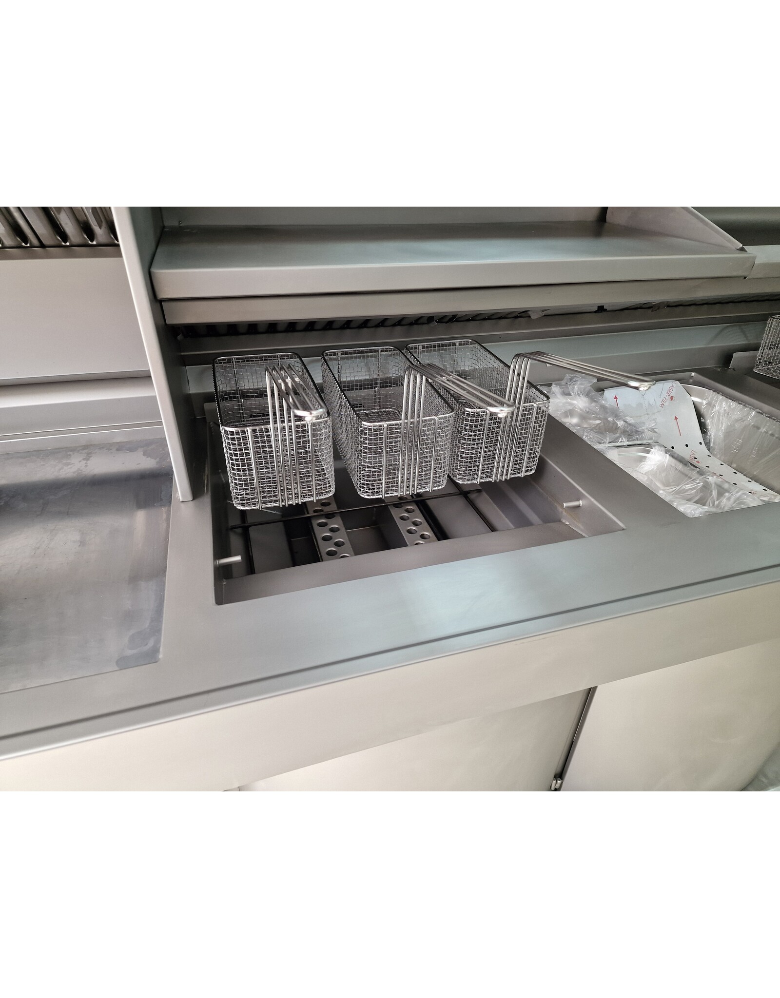 Kiremko Gereviseerde Kiremko HR bakwand / friteuse 2x 3 manden + bkpl + ABM