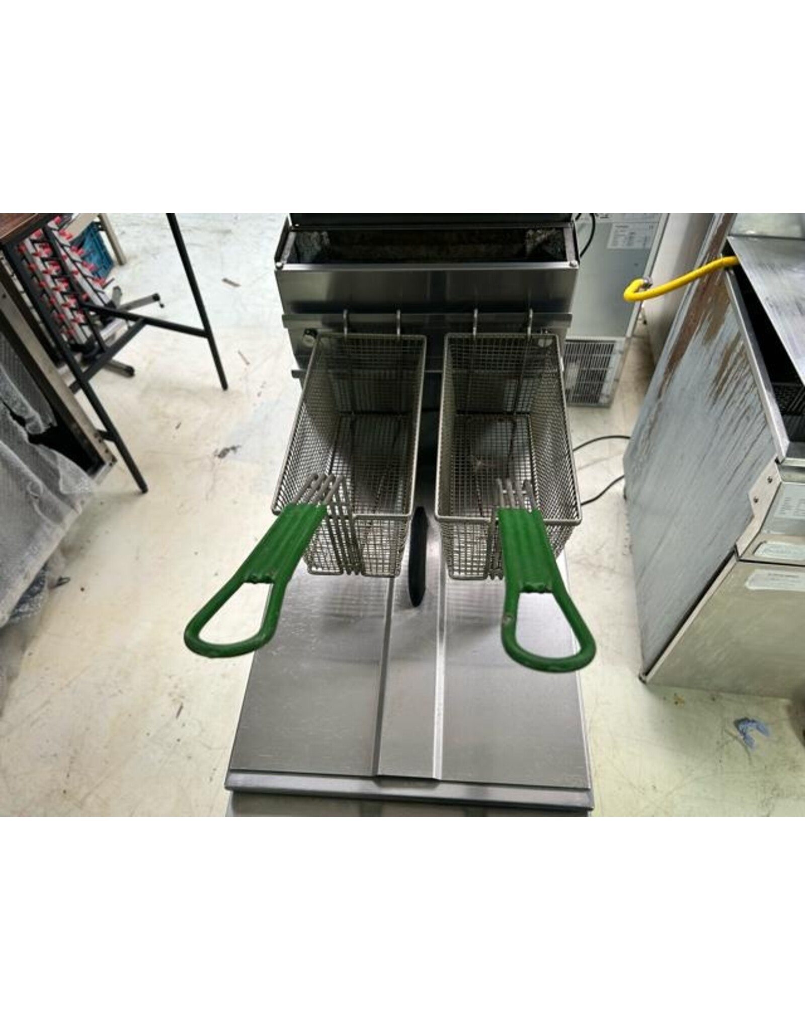 Gasfritteuse mit 1 Pfanne: 39,5 x 76 x 141