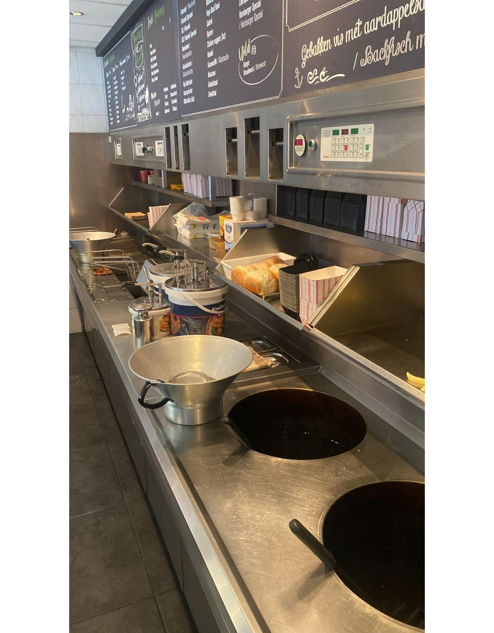 Nog te reviseren - Florigo HR bakwand friteuse 2x R en 3x 2 mands