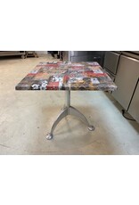 Tafel met talrijke kleuren