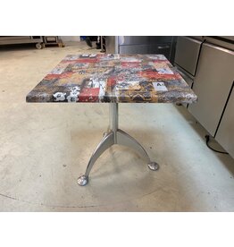 Tafel met talrijke kleuren 5stuks