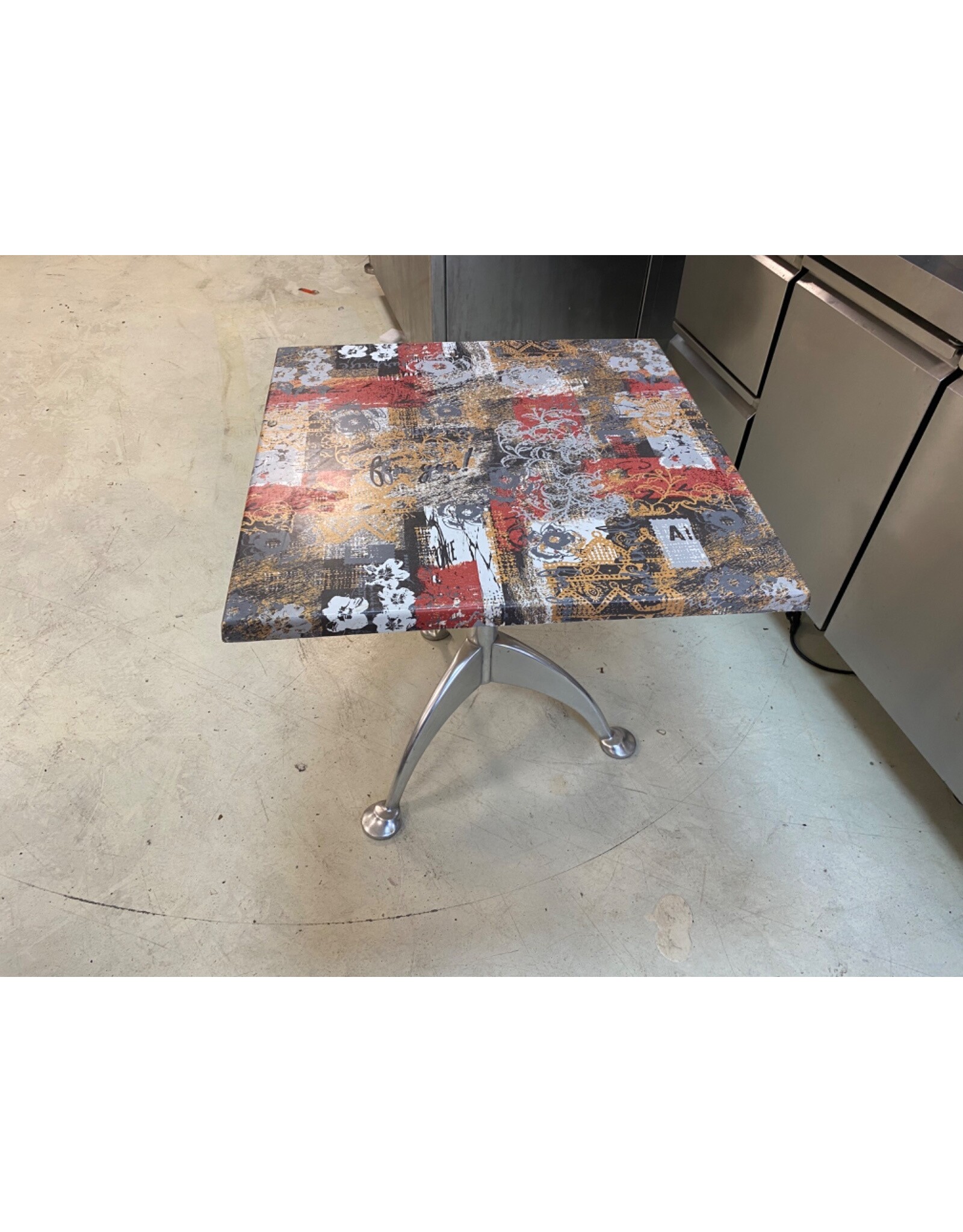 Tafel met talrijke kleuren