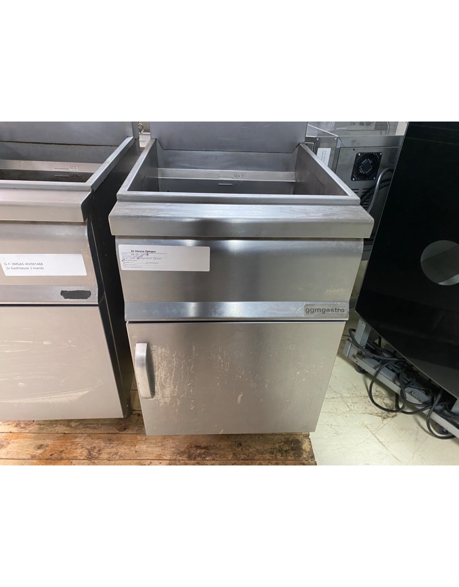2x Zeer krachtige 3 mands gasfriteuse 45kW!