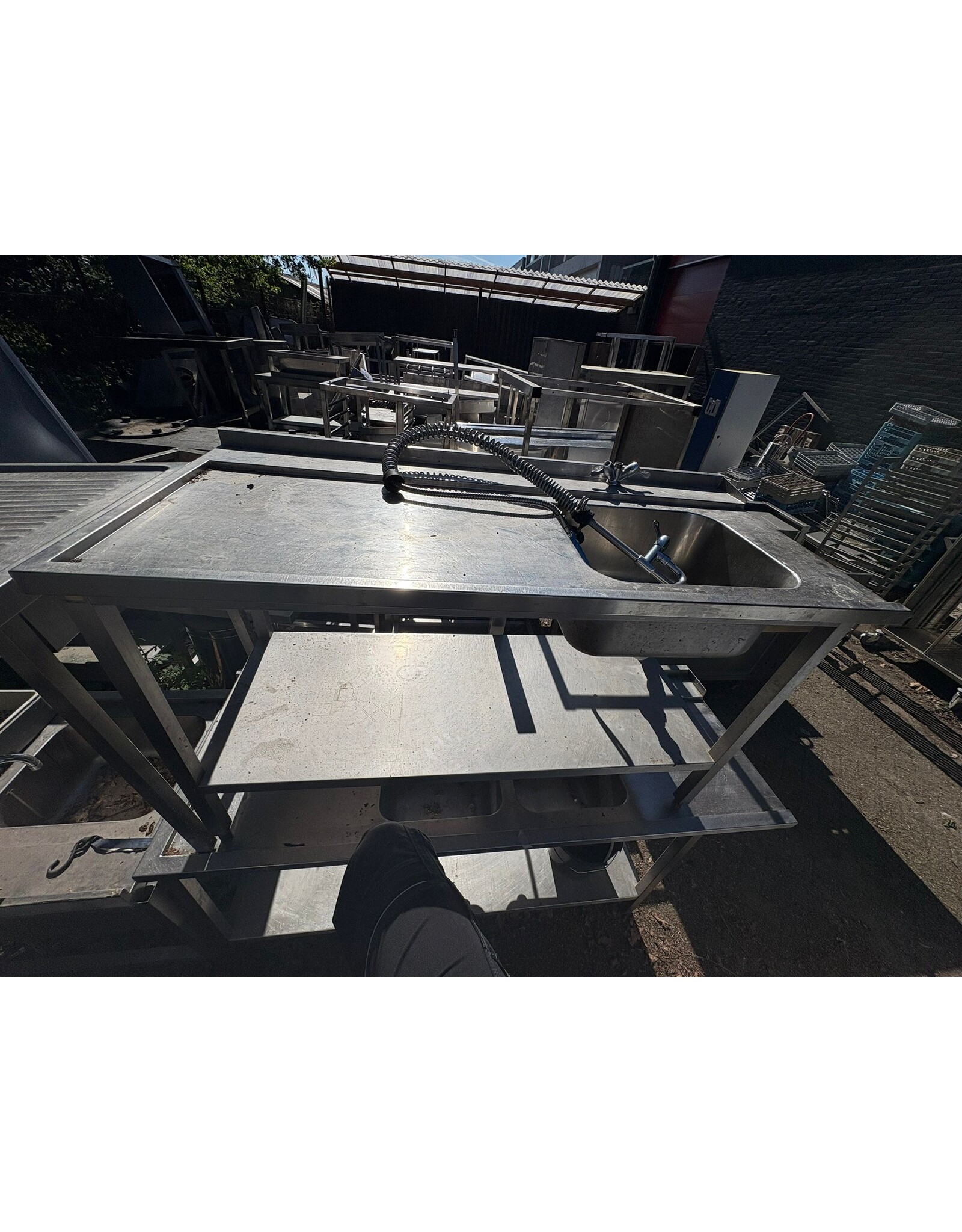 RVS spoeltafel met enkele bak -  155x71x95