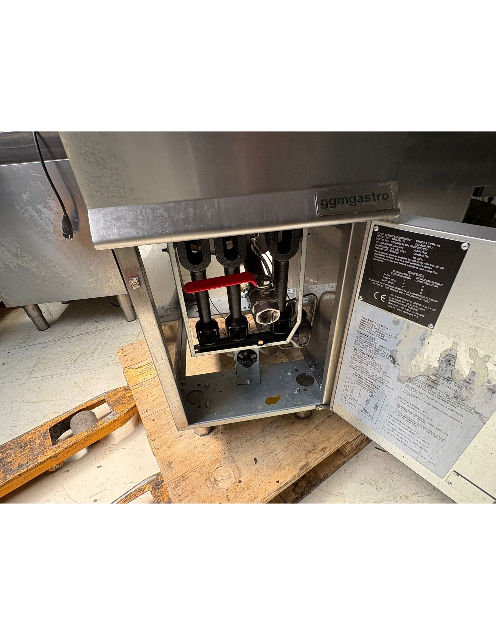 GGM Gastro 2x ggmgastro aardgas friteuse
