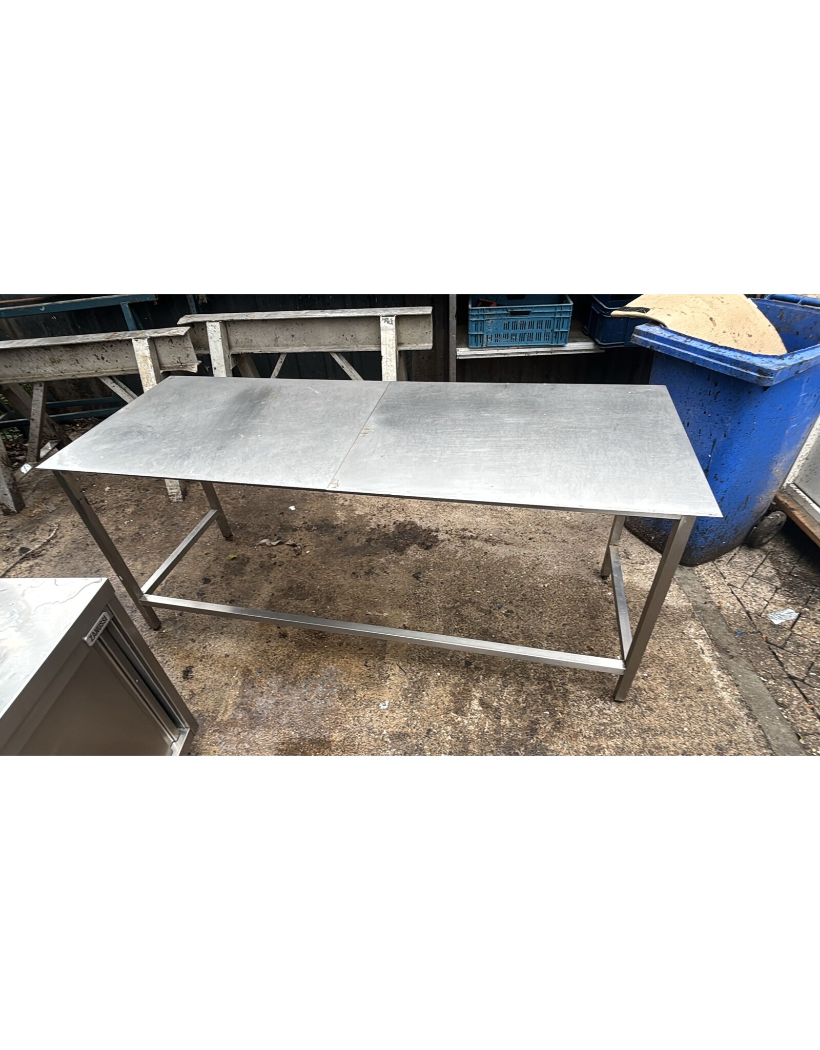RVS onderstel met trespa blad 200x75x90 bxdxh cm