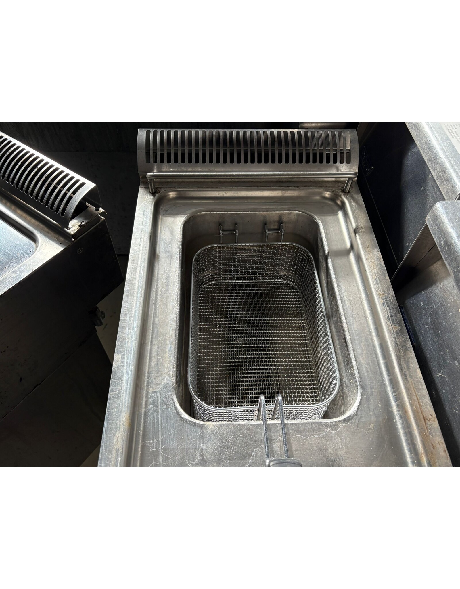 1 bak Electrolux friteuse - 40x73x94