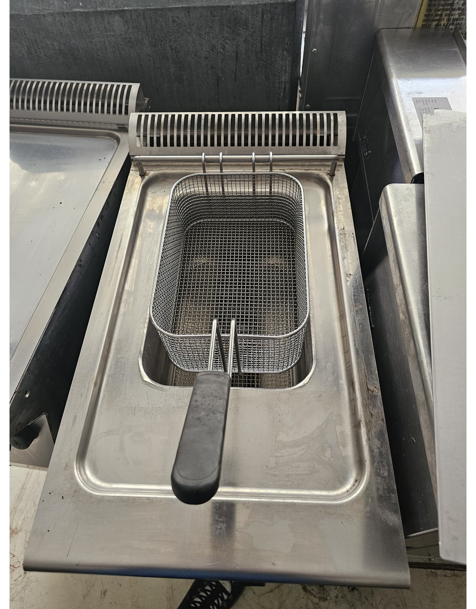 Elektrolux elektrische friteuse 73x40x89 lxbxh