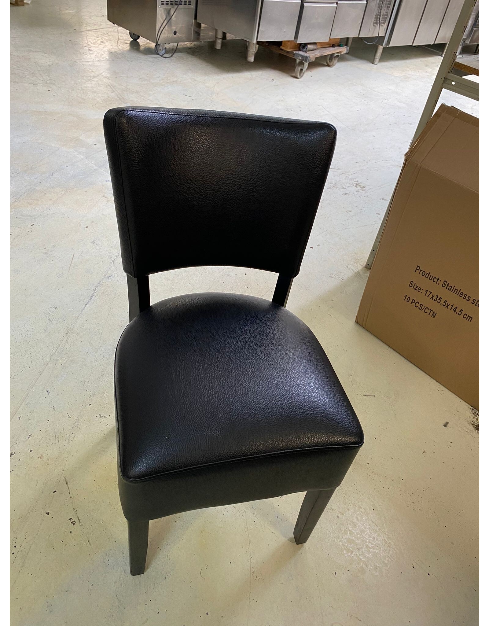 80x bruine horecastoelen - 45x45x83 lxbxh (gebruikt)