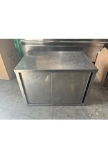 RVS Tafel met schuifdeuren - 100x70x70 bxlxh RVS Tafel met schuifdeuren - 100x70x70 bxlxh