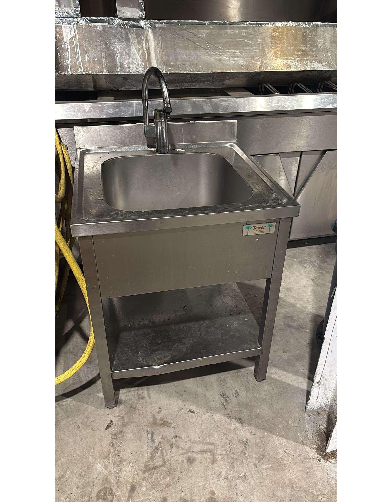 RVS Wastafel - 70x70x85 lxbxh