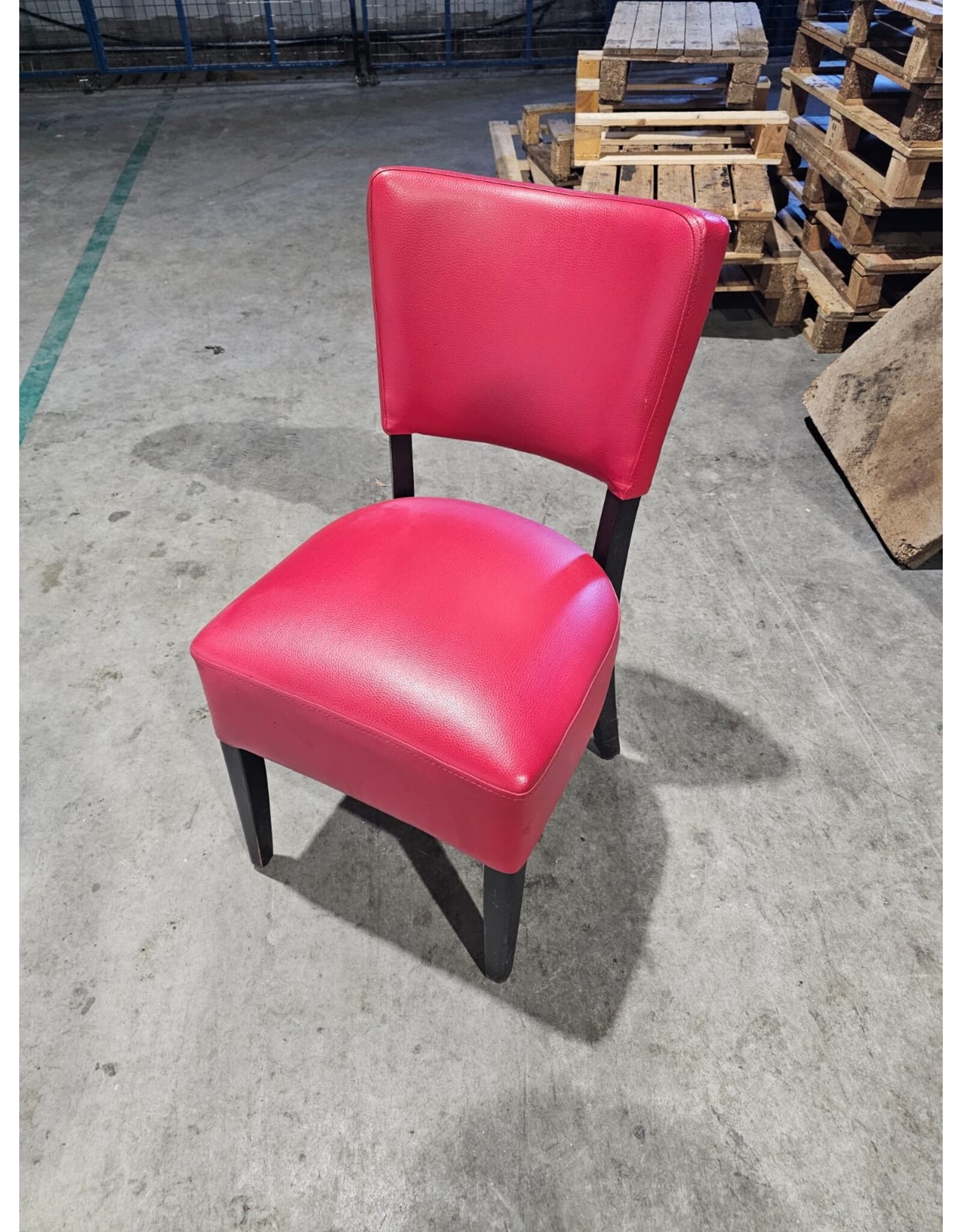 12x rode horecastoelen - 45x45x83 lxbxh (gebruikt)