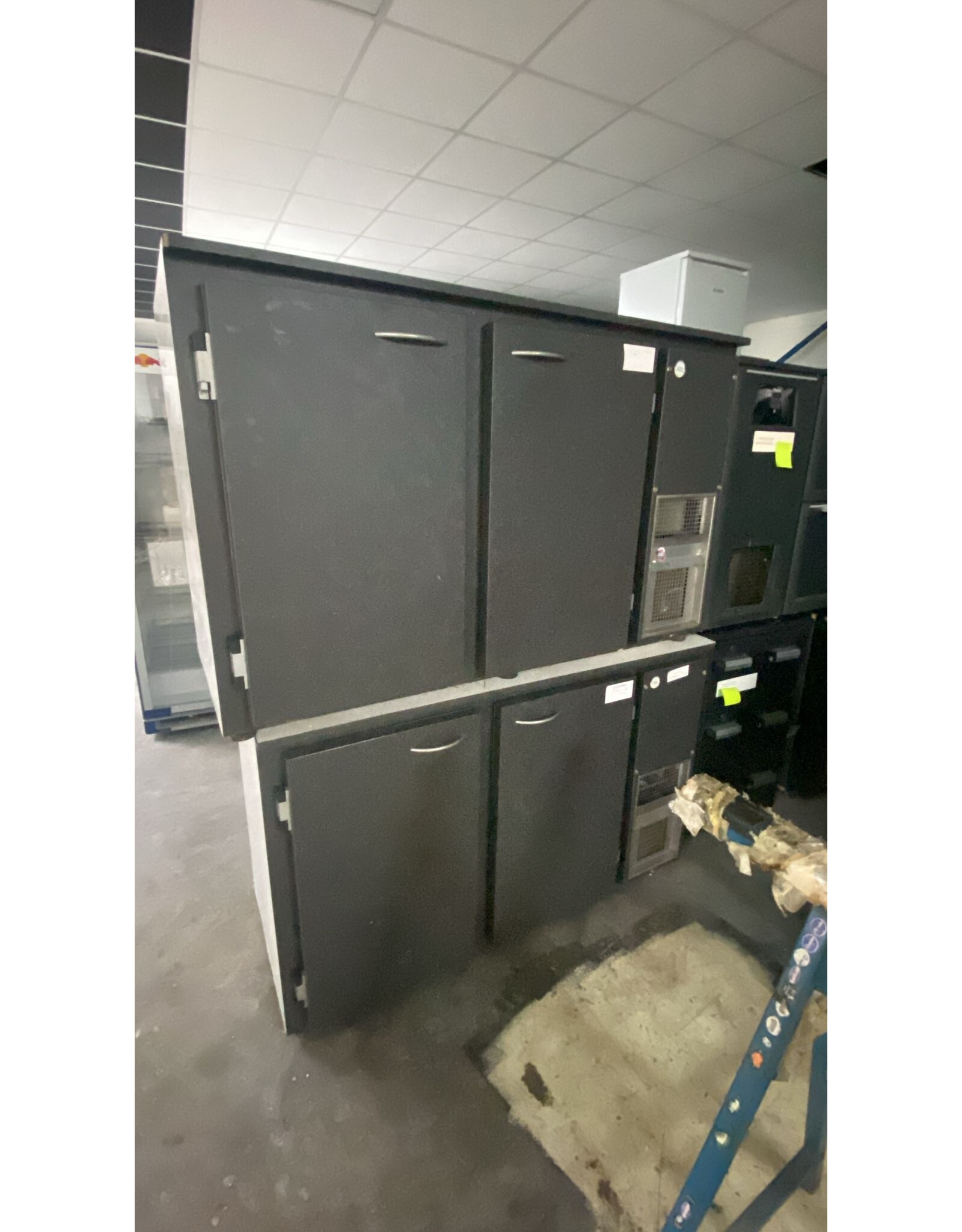 barkoeling 2 deurs 60x138,5x86 lxbxh