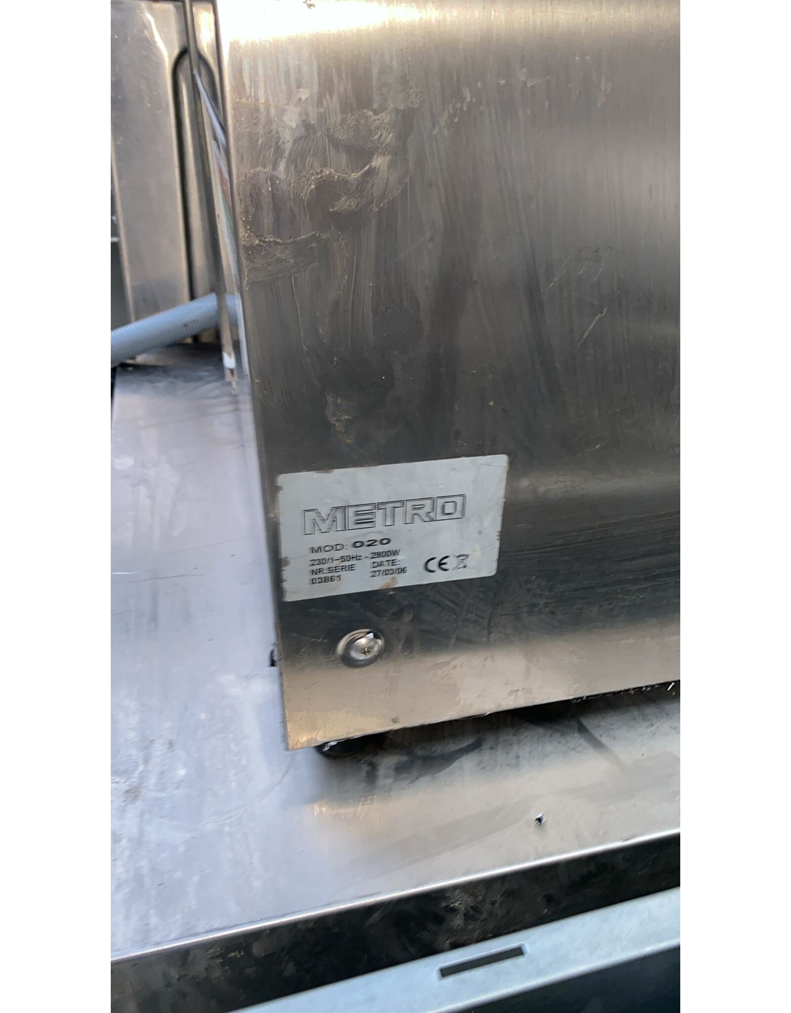 Metro METRO glazenwasser – model O20 – 230V