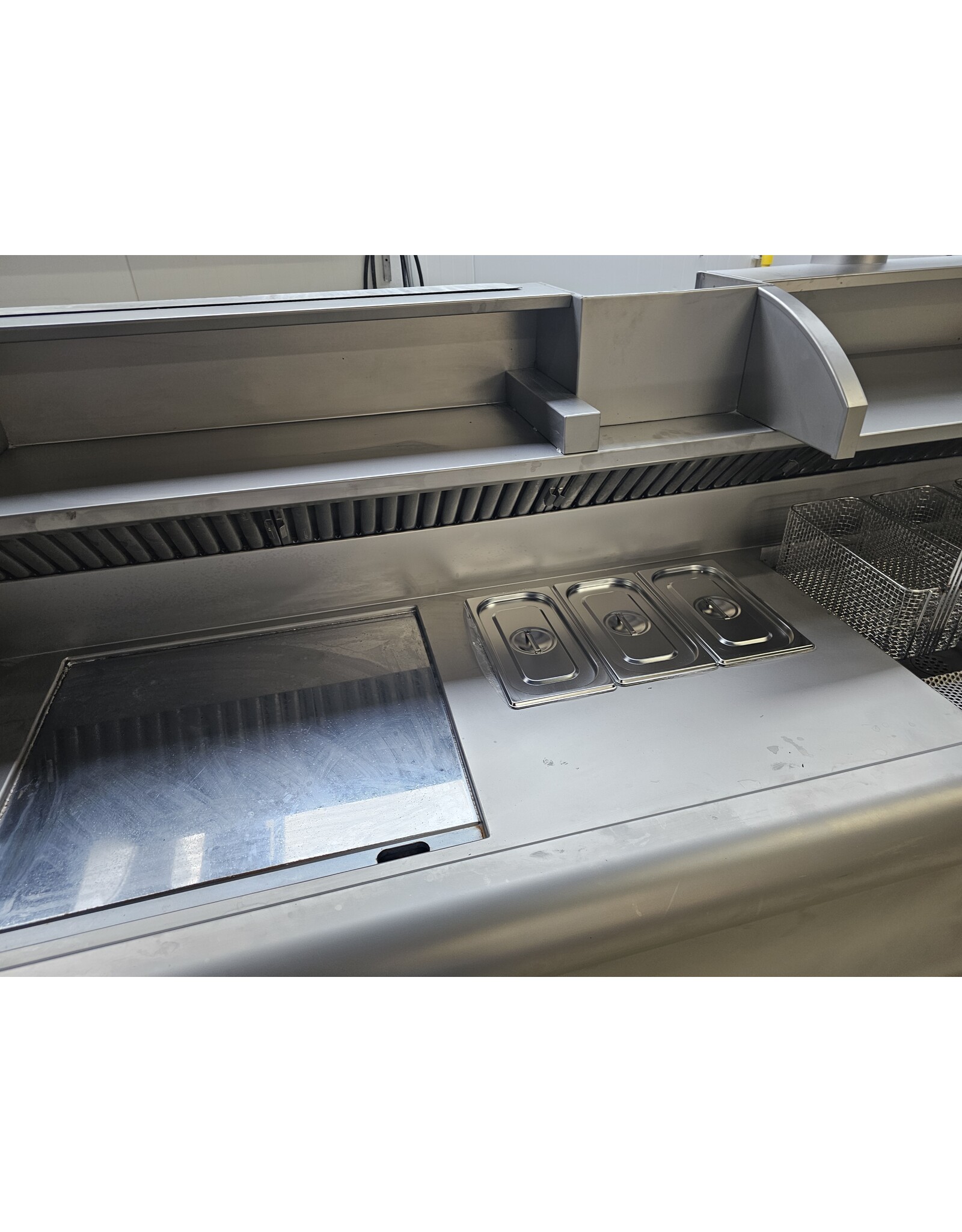 Perfecta hoog rendement bakwand friteuse 2x 2  mands 1x 3 mand en bakplaat