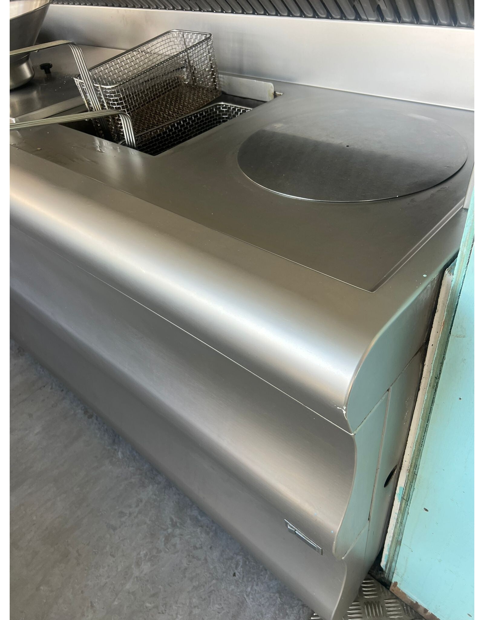 Nog niet gereviseerd - Perfecta Vis en friet bakwand friteuse HR Grillplaat+vetfilter