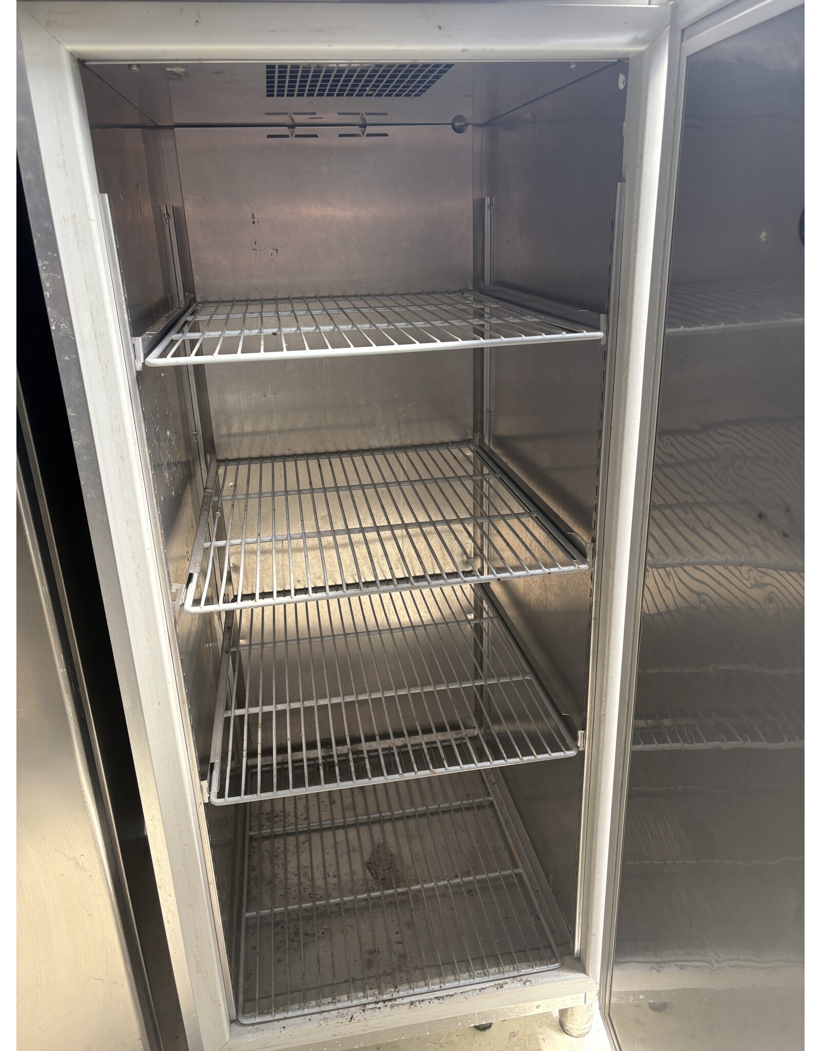 Gram Gram Plus F 600 RSG 4N Gefrierschrank