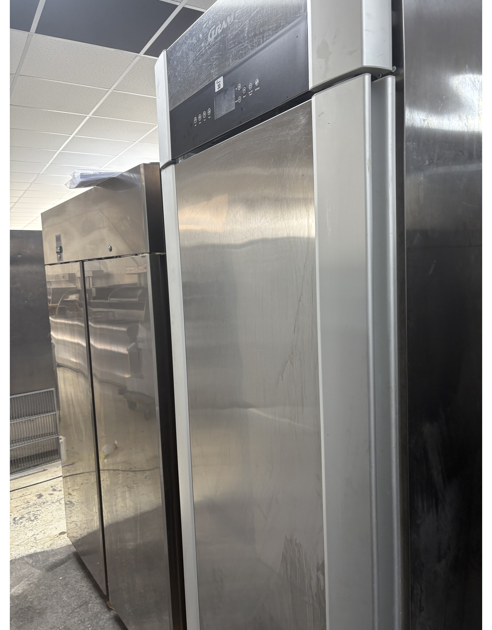 Gramm-Prozess kp 82 ccg L1 Gefrierschrank