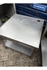RVS WERKTAFEL MET KABELGAT 70 x 70 x 61cm (B x D x H)