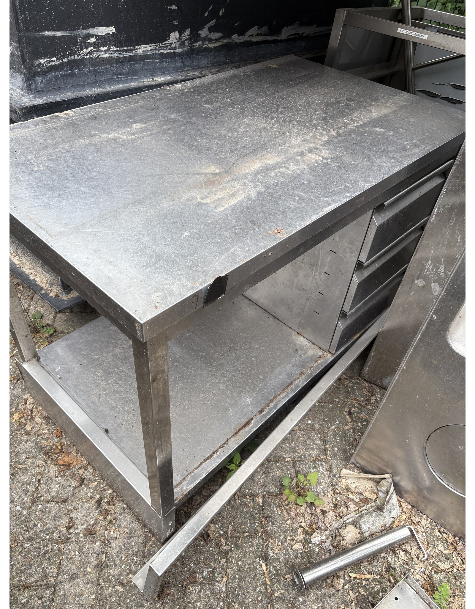 RVS Ladentafel 120 x 70 x 88cm (B x D x H) Wordt schoongemaakt bij levering