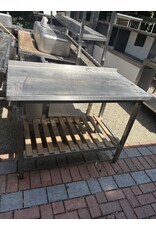 Edelstahltisch  120x65x94cm (B x T x H)