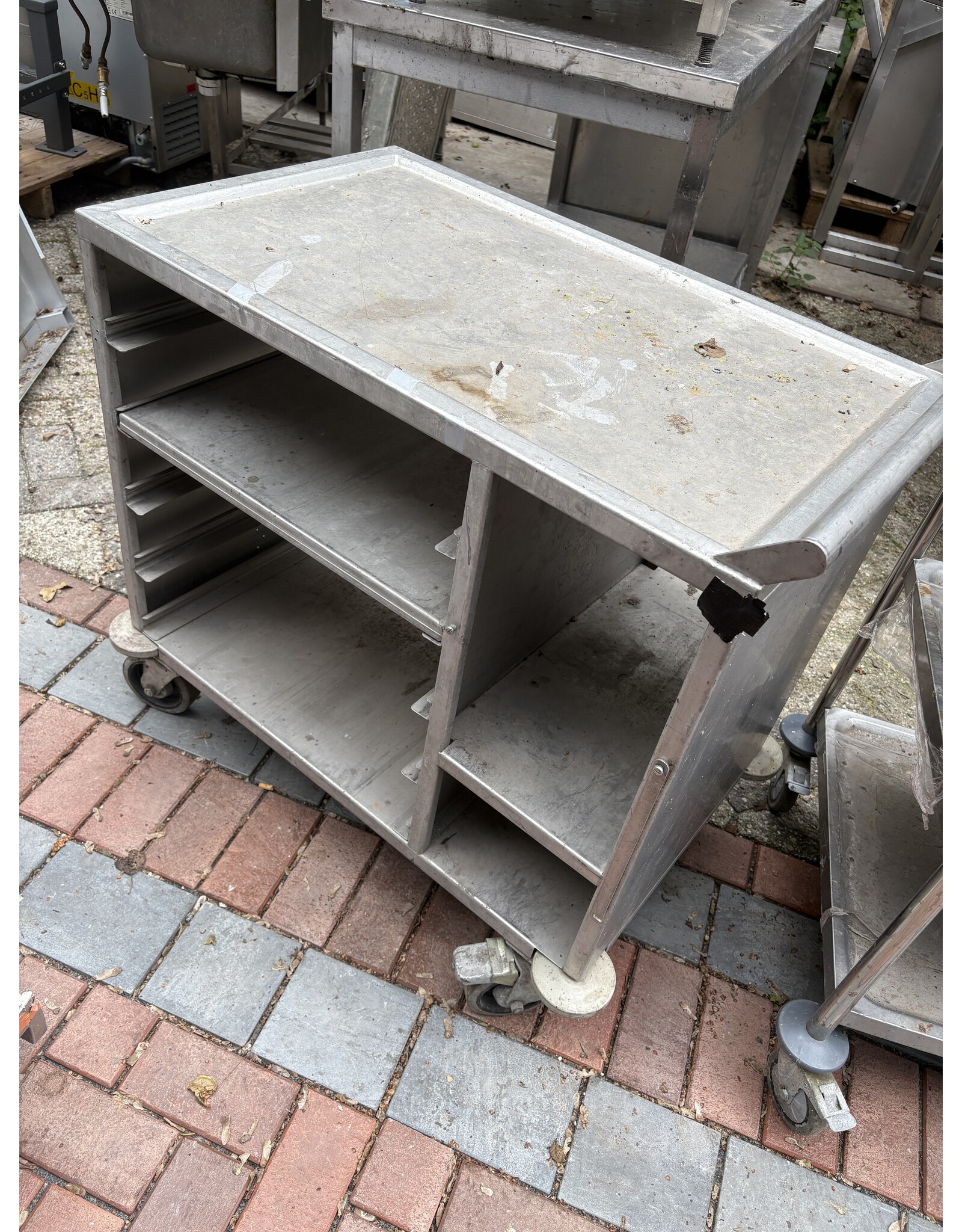 Servierwagen mit Fächern 51 x 83 x 85 cm (B x T x H) Bei Lieferung gereinigt