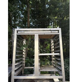 Edelstahlsockel mit Platz für Backbleche 93 x 75 x 110 cm (B x T x H) Bei Lieferung gereinigt