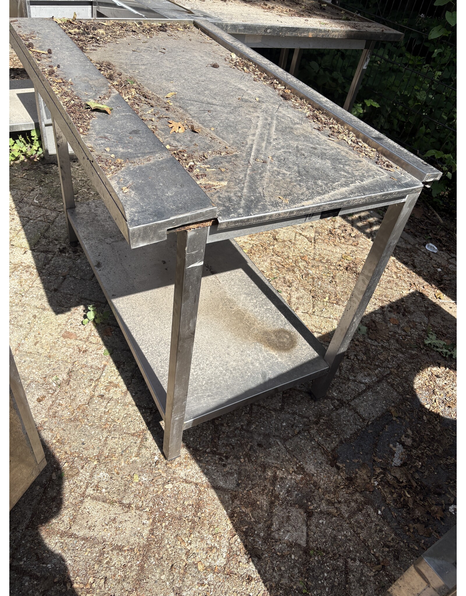 RVS Afvoertafel met Onderschap 120 x 74 x 95 cm (B x D x H) Wordt schoongemaakt voor levering