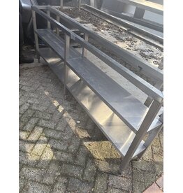 RVS Wandtafel 232 x 27 x 90cm (B x D x H) Wordt schoongemaakt voor levering