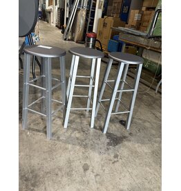 Barhocker aus Stahl 29 x 29 x 70cm (B x T x H)