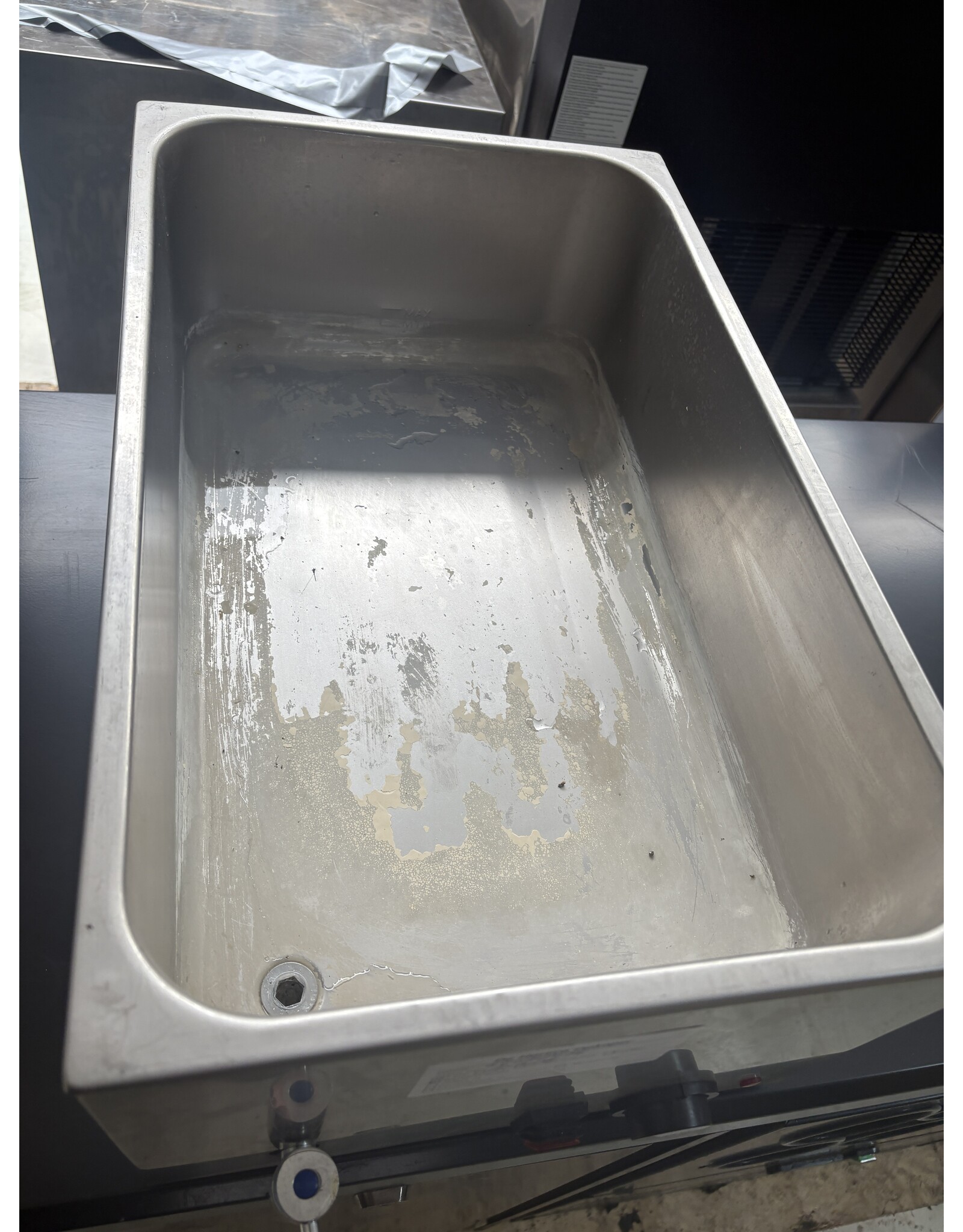 Bain Marie Bain-marie Warmhoudbak met Aftapkraan Let op: Zonder binnenbak