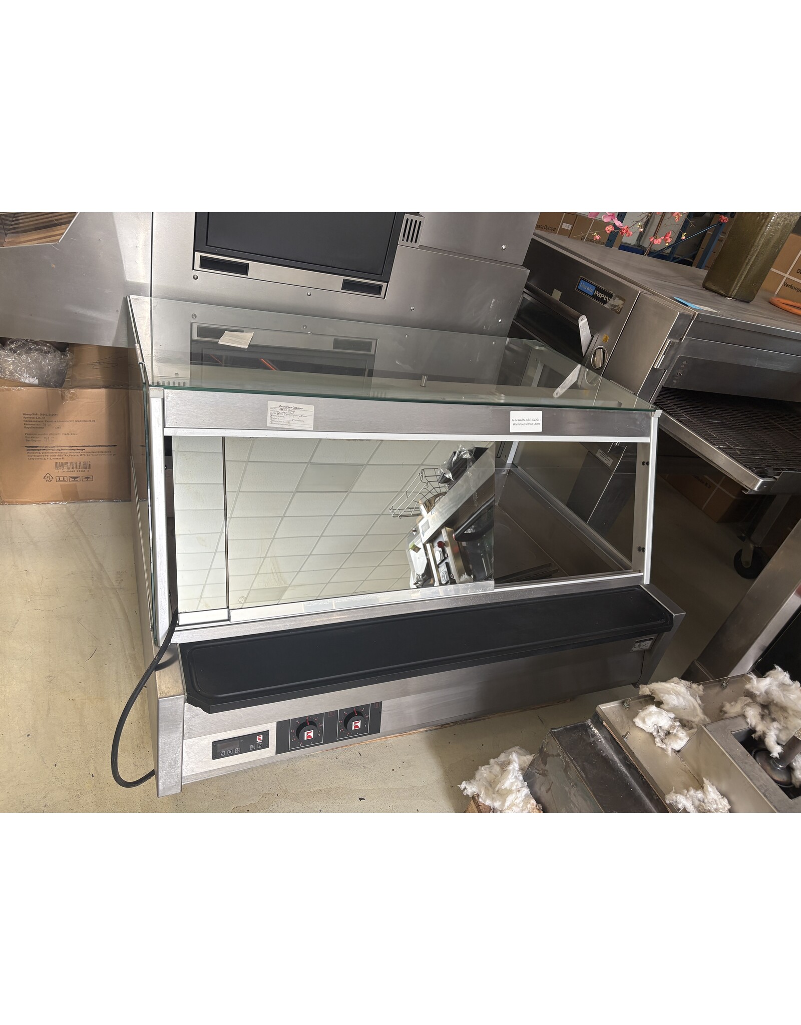 Ubert Ubert beheizte Vitrine