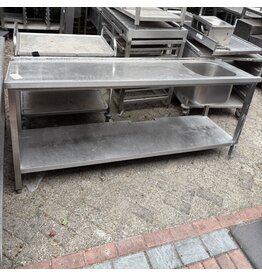RVS Wastafel 201x60x83cm (B x D  x H) Wordt schoongemaakt voor levering. LET OP: Wankelt