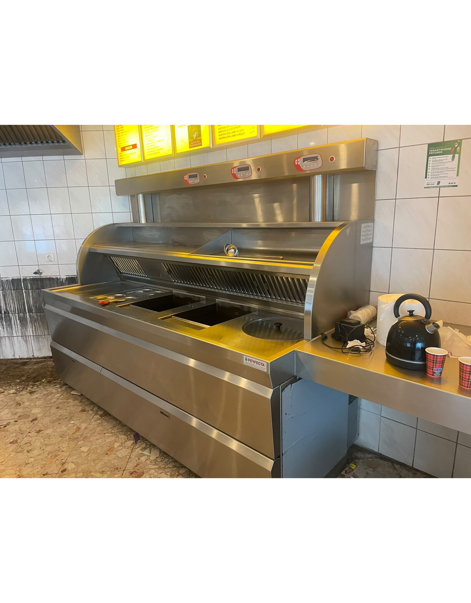 Nog niet gereviseerd - Perfecta VR bakwand 6 manden + bakpl + ABM